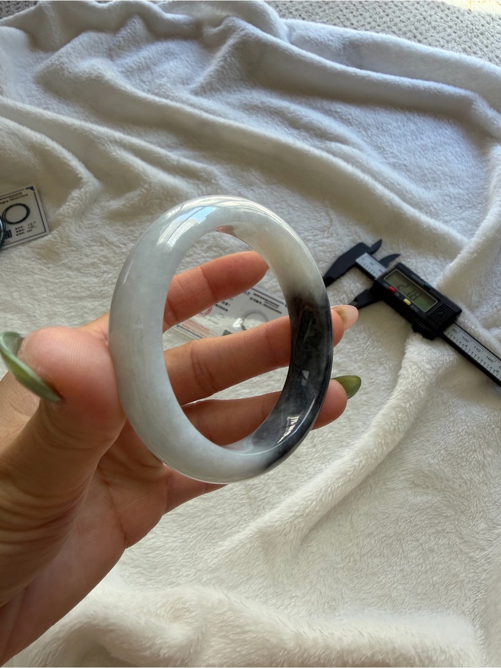 Elegant White and Black Jade Bangle Bracelet - Unbranded